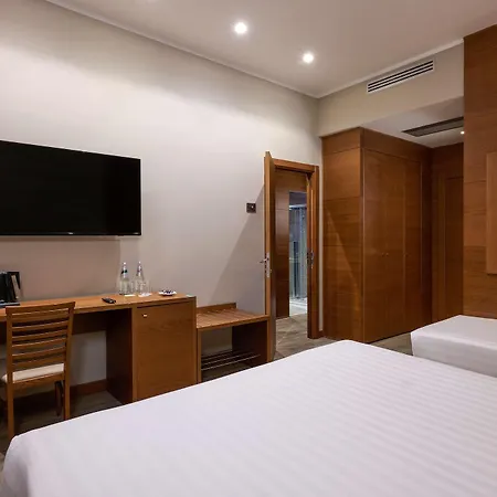 Occidental Aurelia מלון 4*