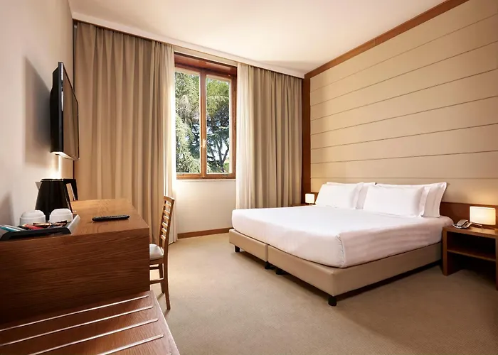 Occidental Aurelia Rome